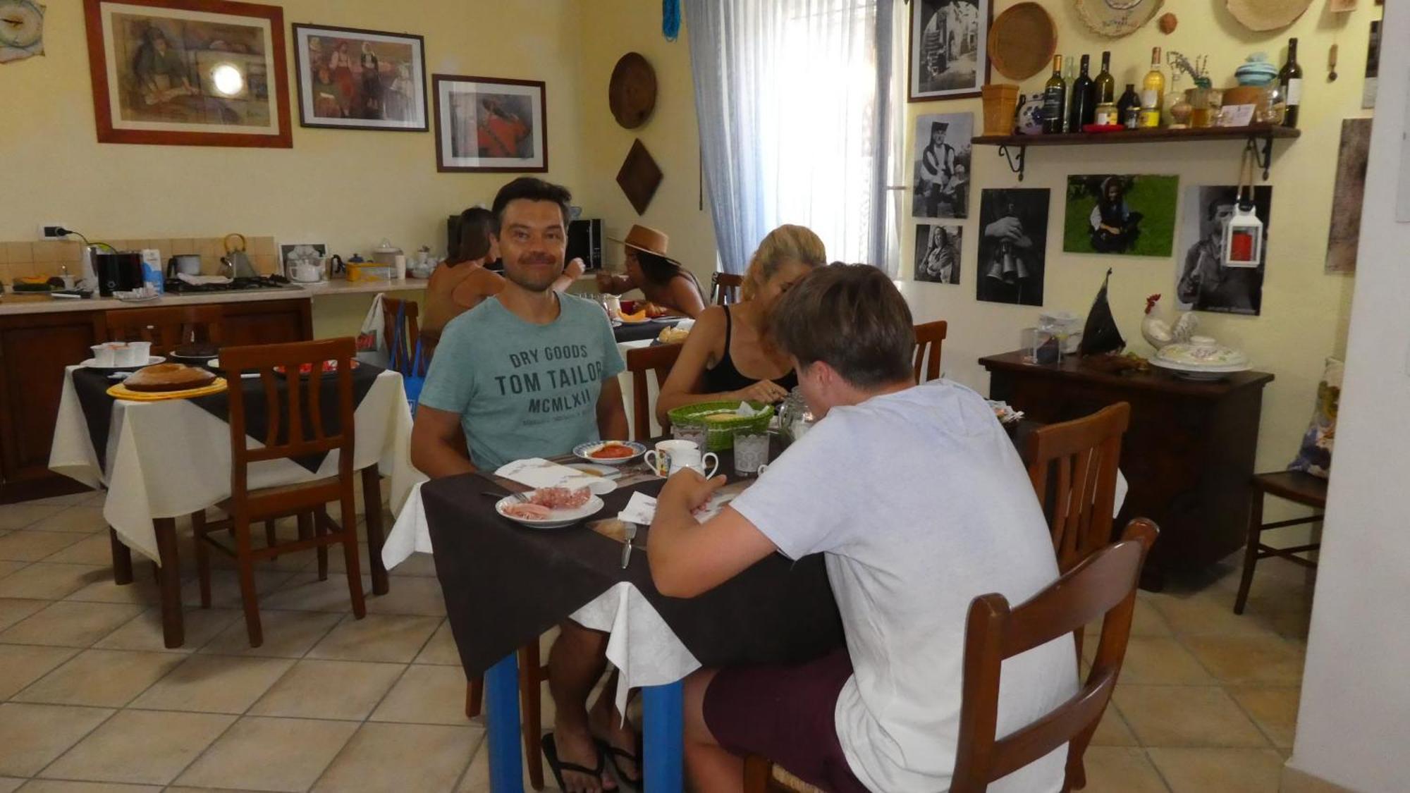 B&B Oliena Εξωτερικό φωτογραφία