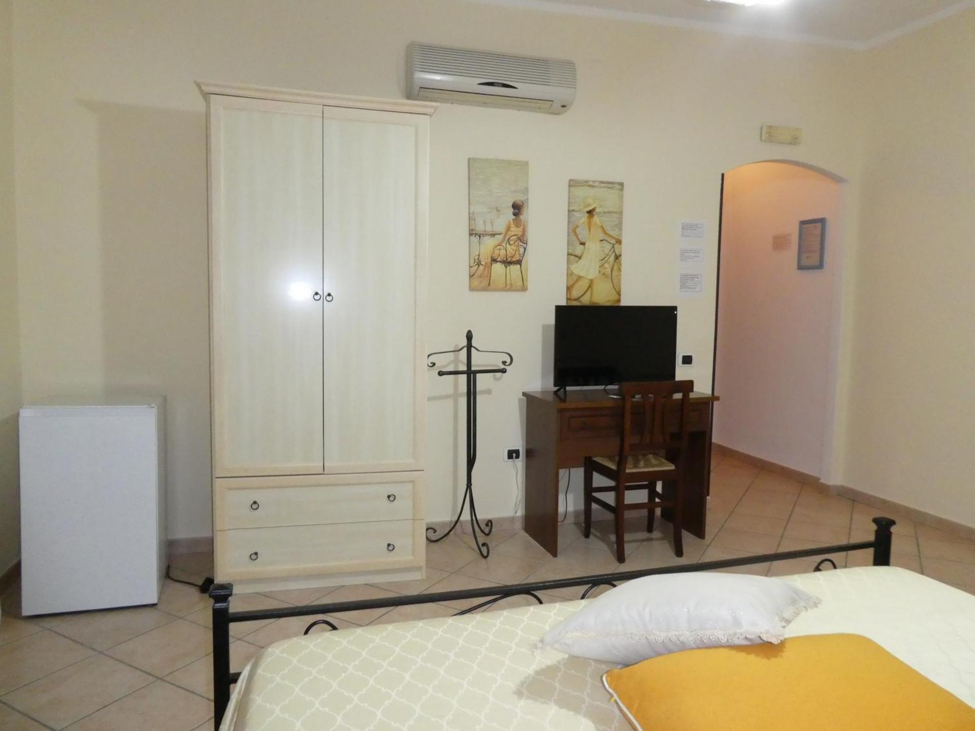 B&B Oliena Δωμάτιο φωτογραφία
