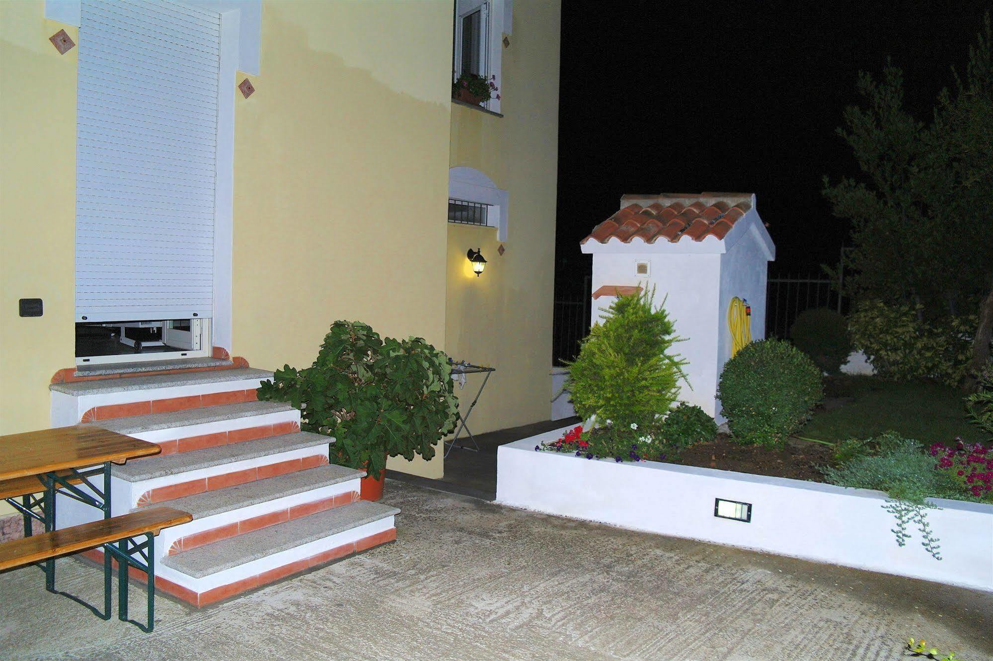 B&B Oliena Εξωτερικό φωτογραφία