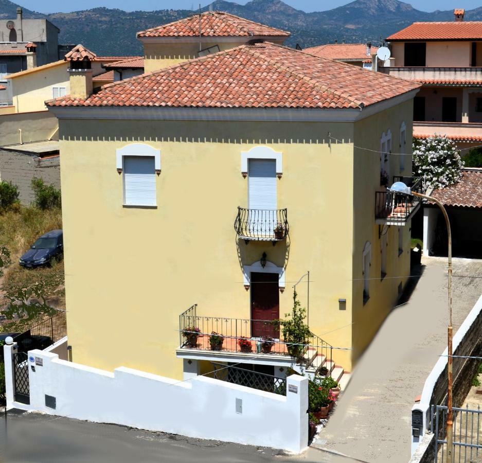 B&B Oliena Εξωτερικό φωτογραφία
